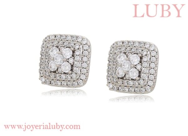 ARETES CUADROS TREBOL