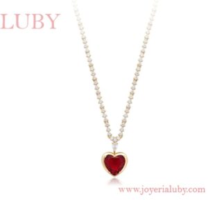 COLLAR CORAZÓN ROJO