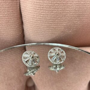 ARETES BROCHE RUEDA BRILLANTE PLATEADA