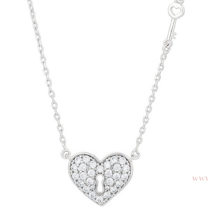 COLLAR DELICADO DE CORAZÓN EN CANDADO