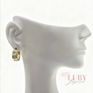 HUGGIES CUADRADOS DE ZIRCONIA