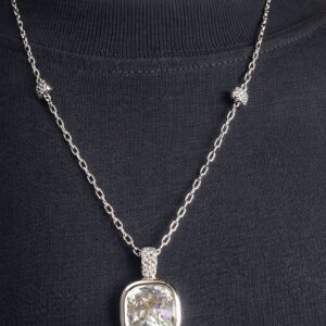 COLLAR PIEDRA CUADRANTE BRILLANTE